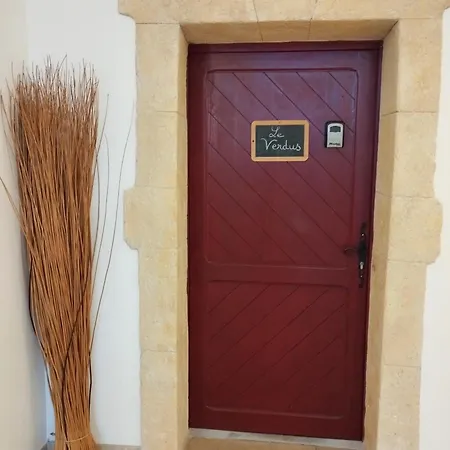 Les De St Guilhem Apartment *