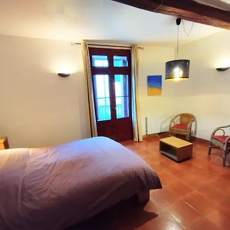 Les De St Guilhem شقة *
