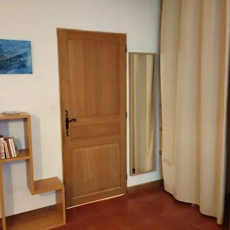 Les De St Guilhem Apartment