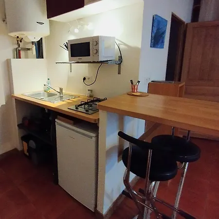 Les De St Guilhem Apartment